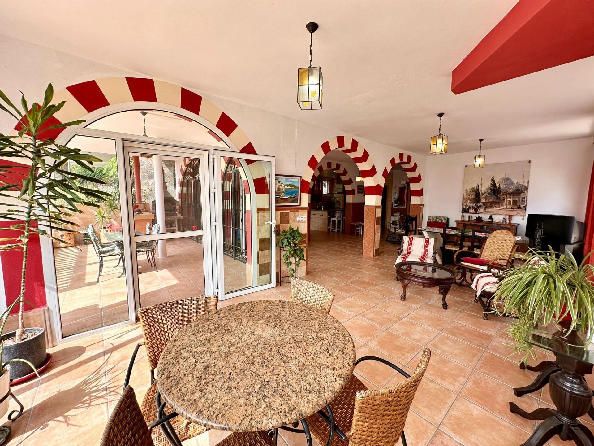 House or chalet for sale in Roquetas de Mar  with Air Conditioner, Heating and Private garden