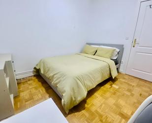 Bedroom of Apartment to share in  Madrid Capital  with Heating, Furnished and Oven