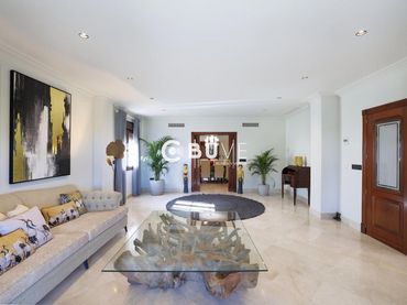 Detached house with pool for sale in VILLARES ALTOS