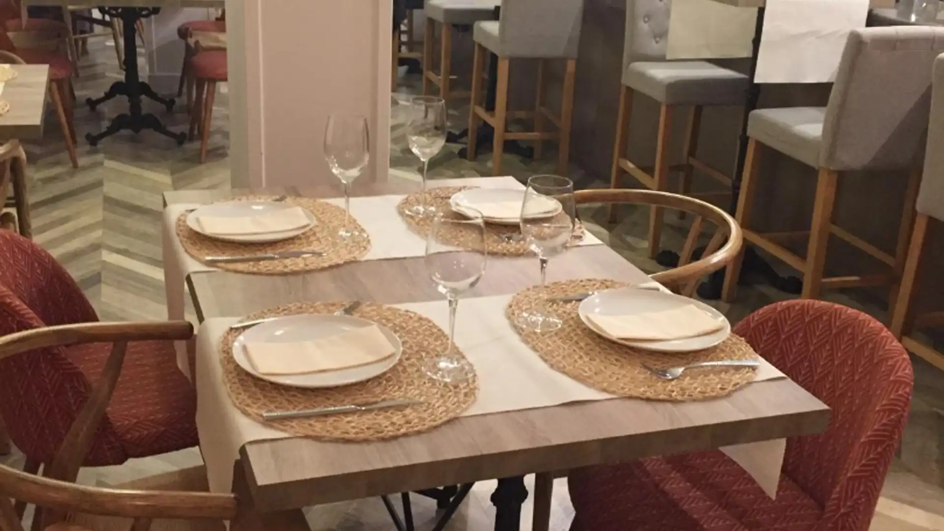 Comedor de Local de alquiler en  Albacete Capital con Aire acondicionado, Terraza y Amueblado