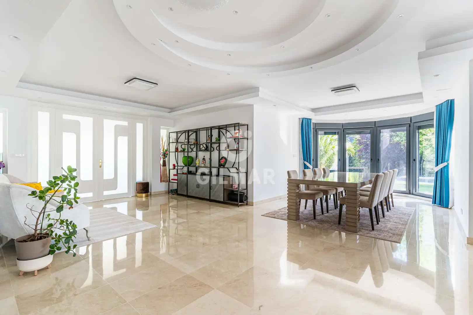Sala de estar de Casa o chalet en venta en Boadilla del Monte con Calefacción, Jardín privado y Piscina
