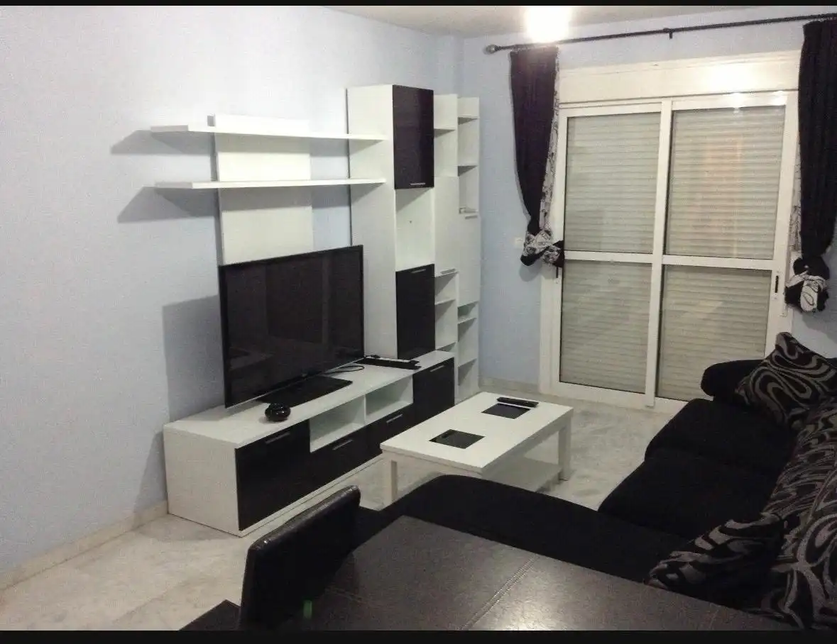 Sala de estar de Piso en venta en Dos Hermanas con Aire acondicionado, Amueblado y Balcón