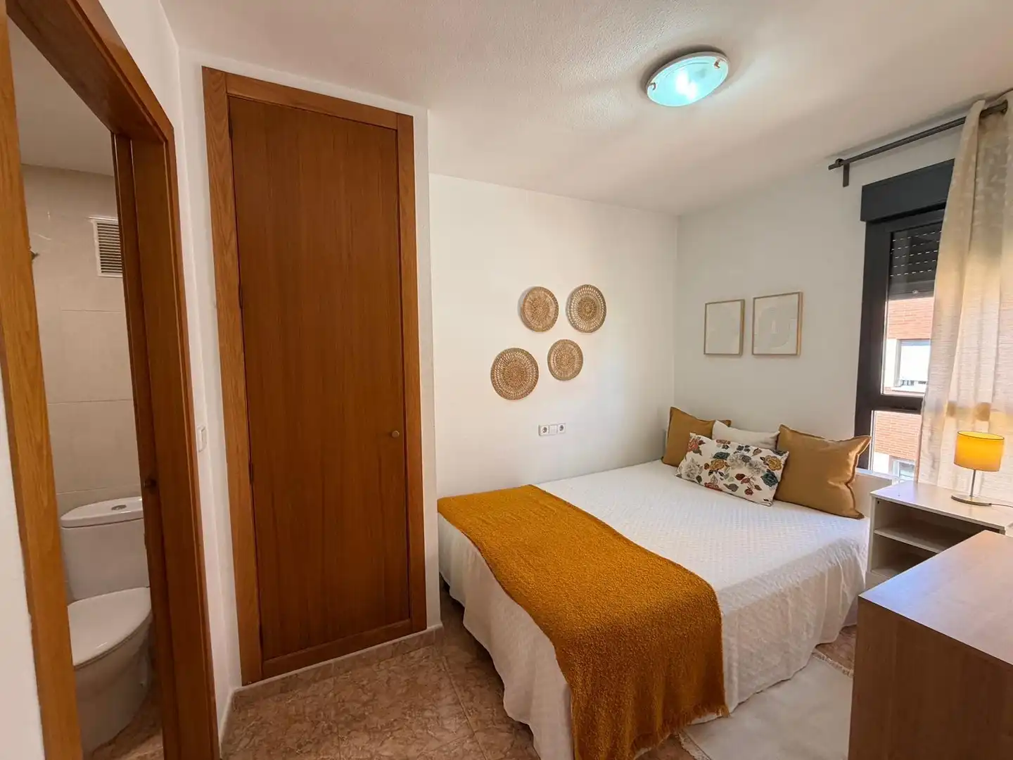 Dormitori de Apartament de lloguer en Murcia amb Aire condicionat, Moblat i Rentadora
