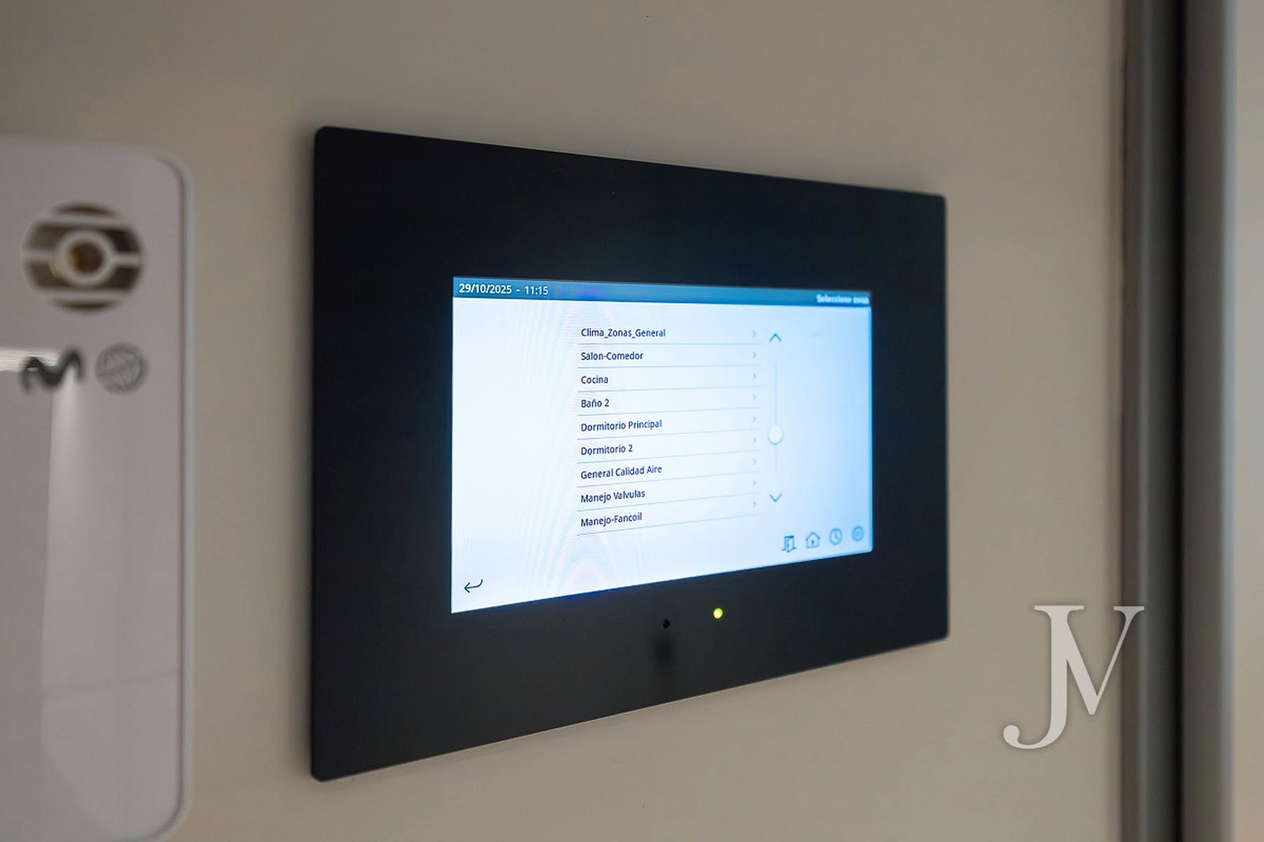 Flat for sale in  Madrid Capital  with Air Conditioner, Heating and Storage room