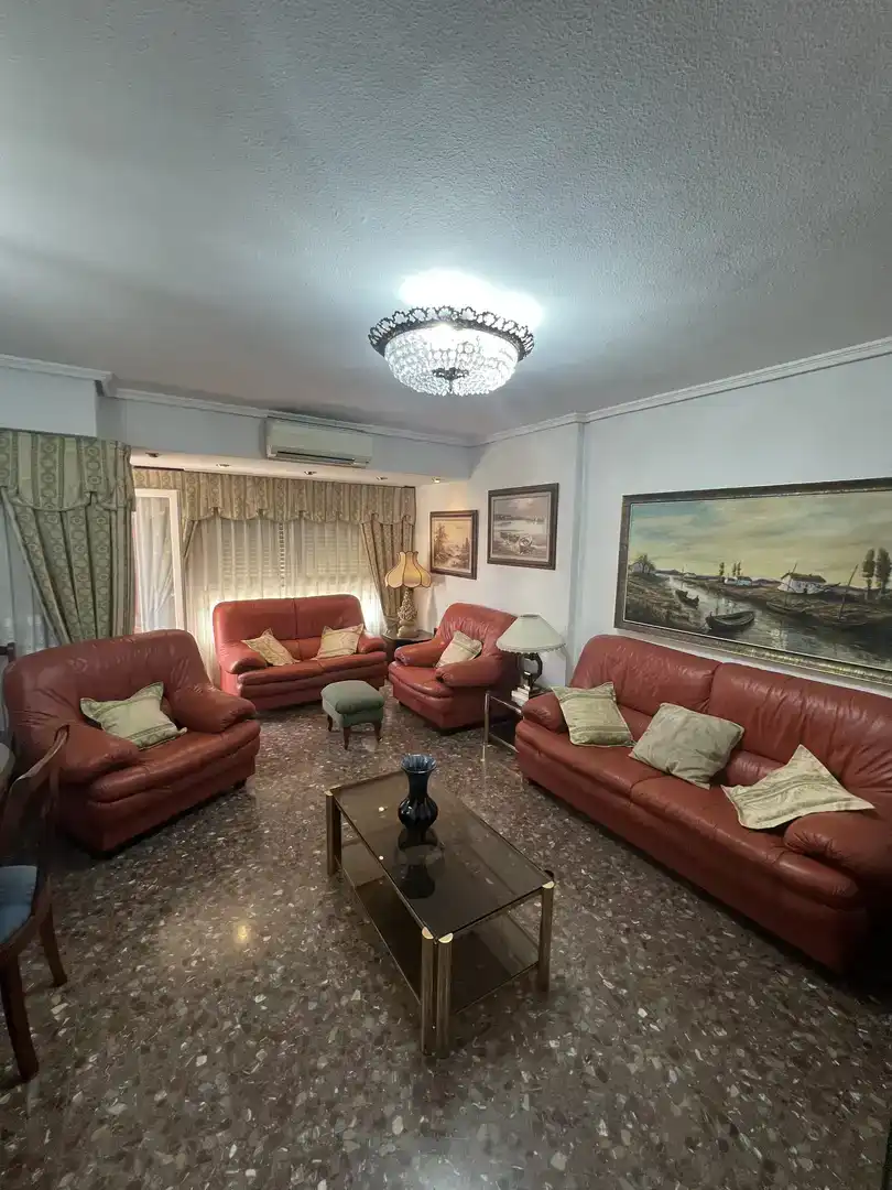 Sala d'estar de Pis de lloguer en  Valencia Capital amb Aire condicionat i Balcó
