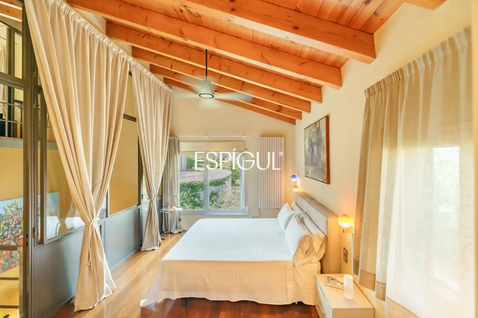 Habitación de Casa o chalet en venta en Molins de Rei con Aire acondicionado, Calefacción y Jardín privado