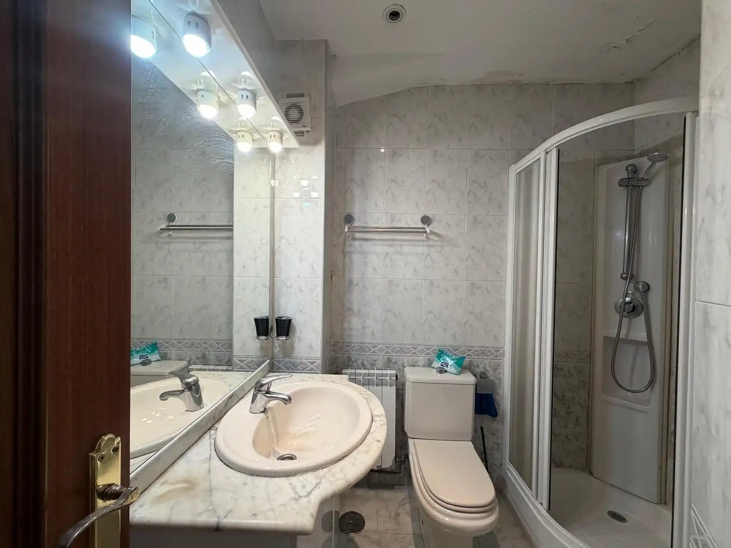 Baño de Piso en venta en Leganés con Aire acondicionado, Calefacción y Parquet