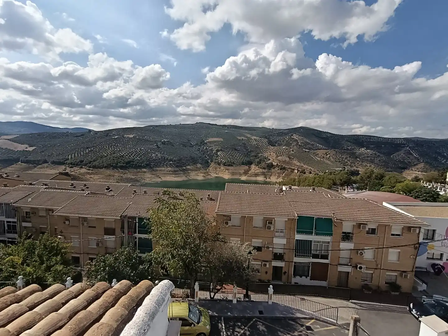 Vista exterior de Ático en venta en Iznájar con Aire acondicionado, Calefacción y Terraza