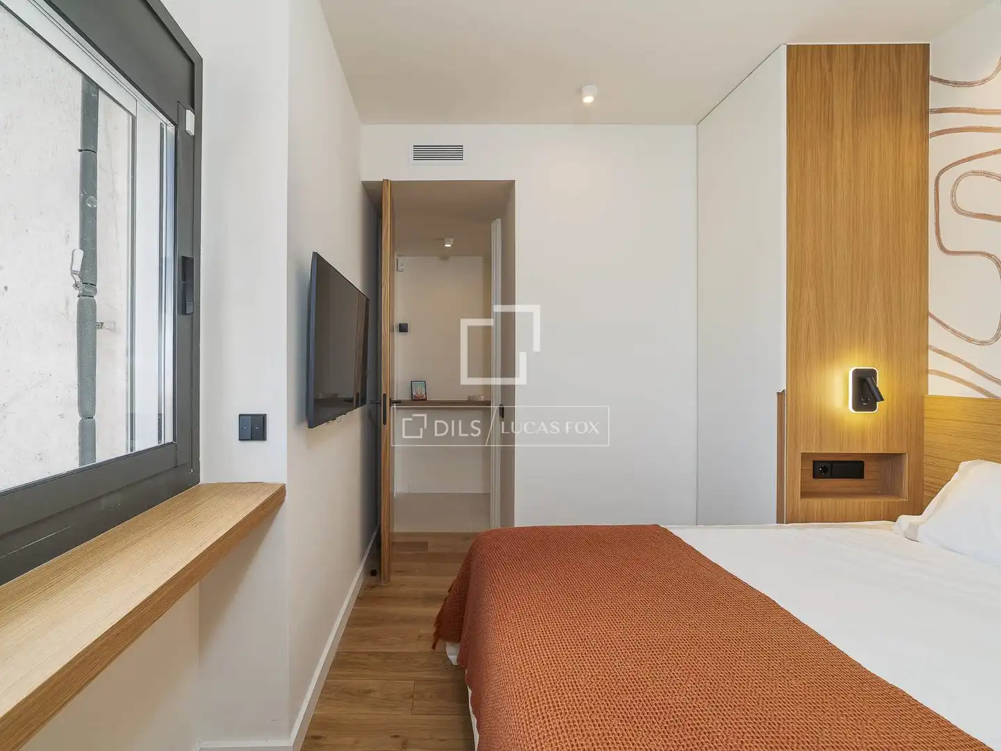 Bedroom of Flat for sale in Barcelona  with Air Conditioner, Heating and Parquet flooring