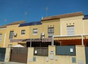 Detached house with garden for sale in Benacazón