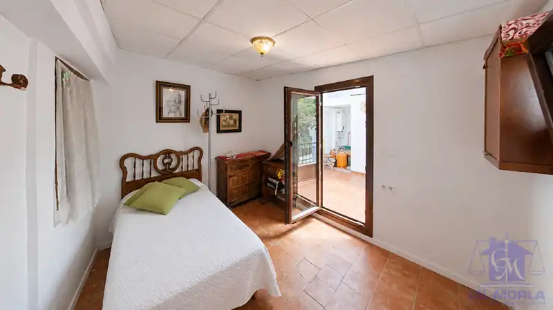 Dormitori de Casa o xalet en venda en Vélez-Málaga amb Aire condicionat, Terrassa i Moblat
