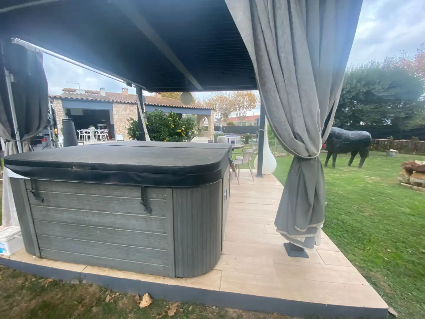 Terrassa de Casa adosada en venda en Empuriabrava amb Aire condicionat, Calefacció i Jardí privat