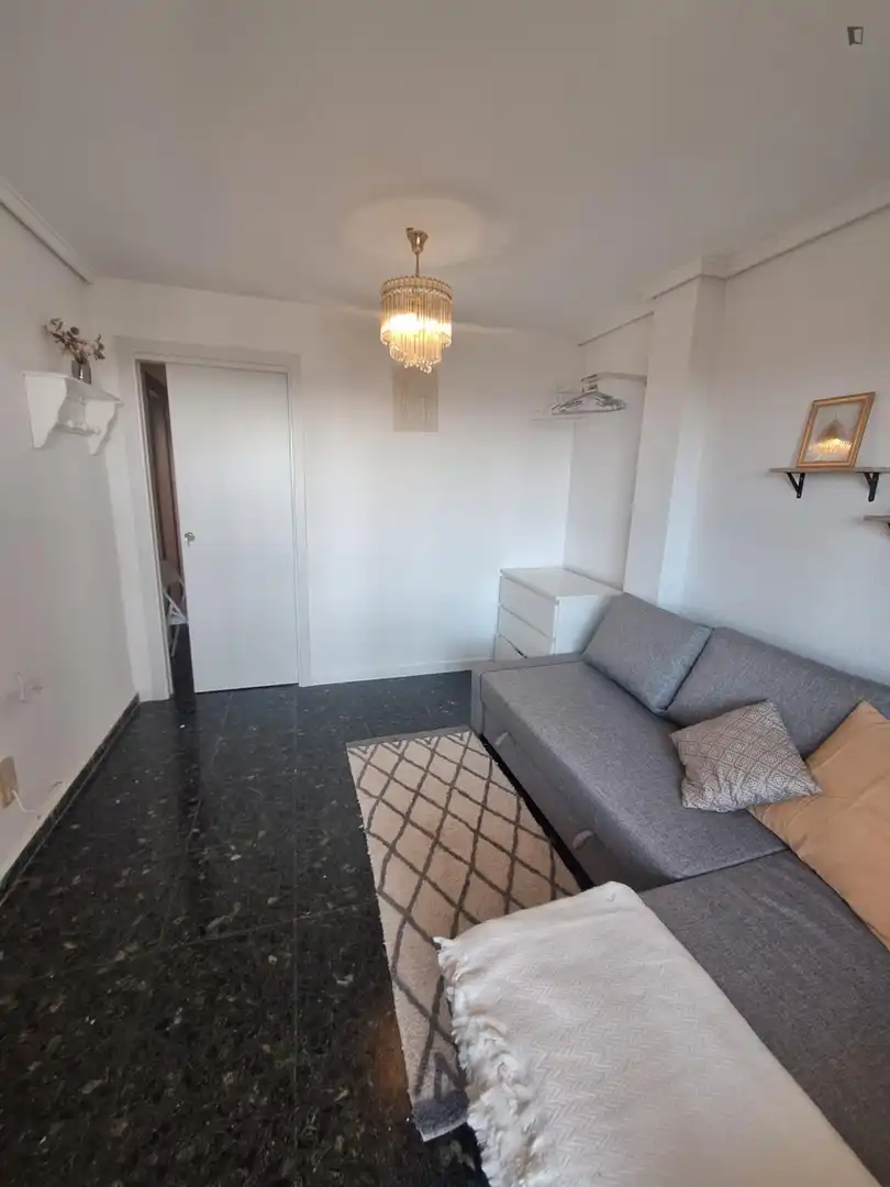 Apartamento de alquiler en Moncada con Amueblado, Horno y Lavadora