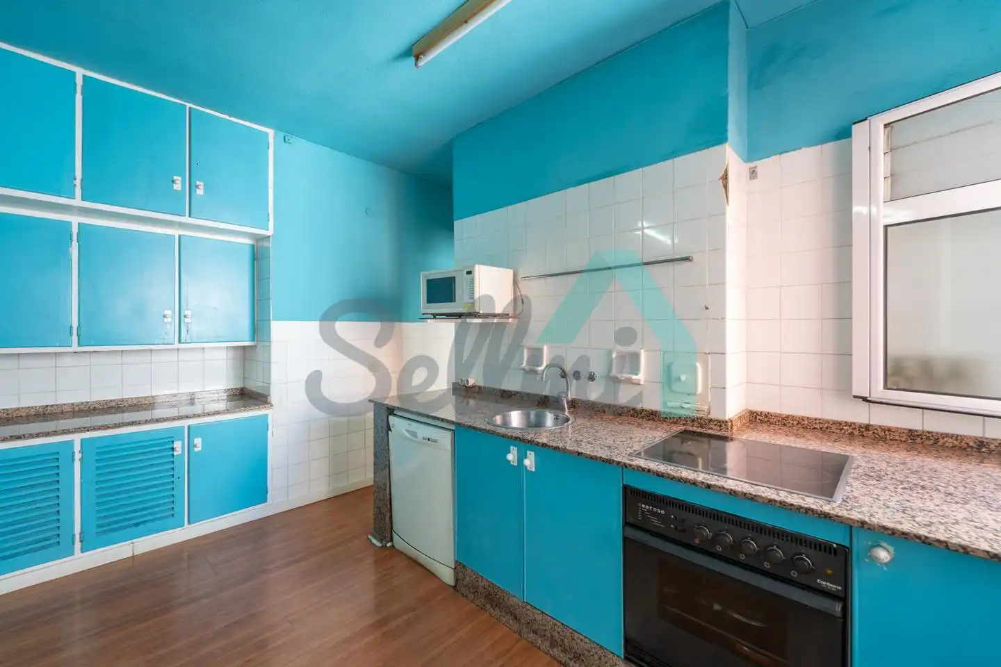 Cocina de Piso en venta en Oviedo  con Calefacción, Parquet y Terraza
