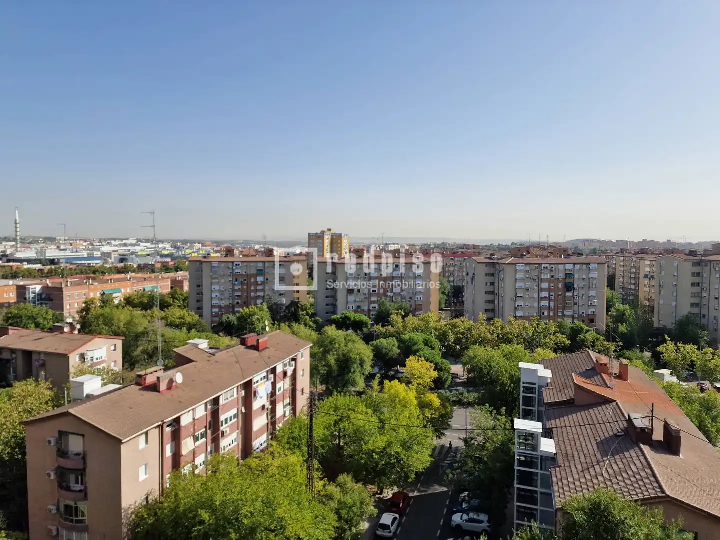 Vista exterior de Pis en venda en Madrid amb Calefacció, Terrassa i Moblat