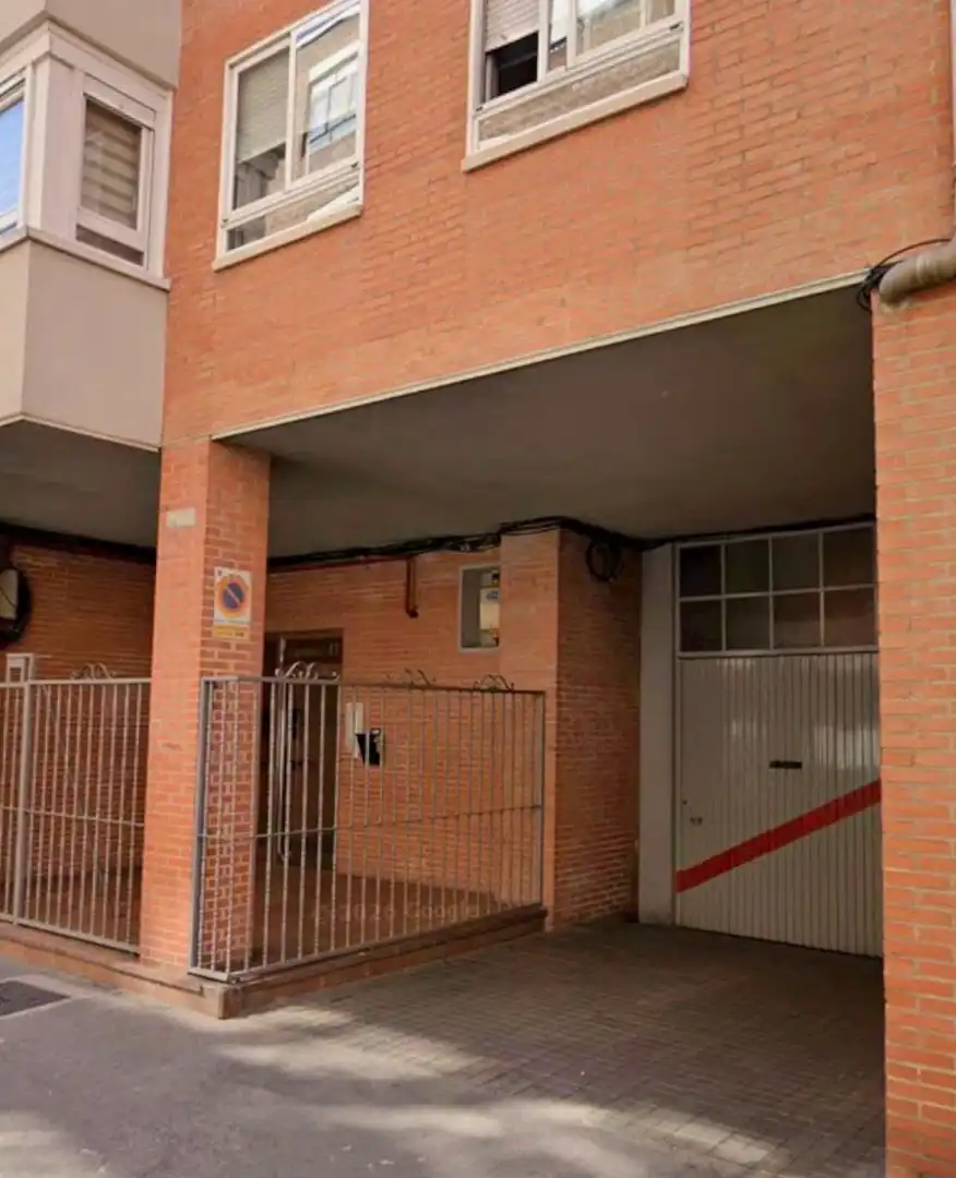Außenansicht von Garage zur Miete in Valladolid
