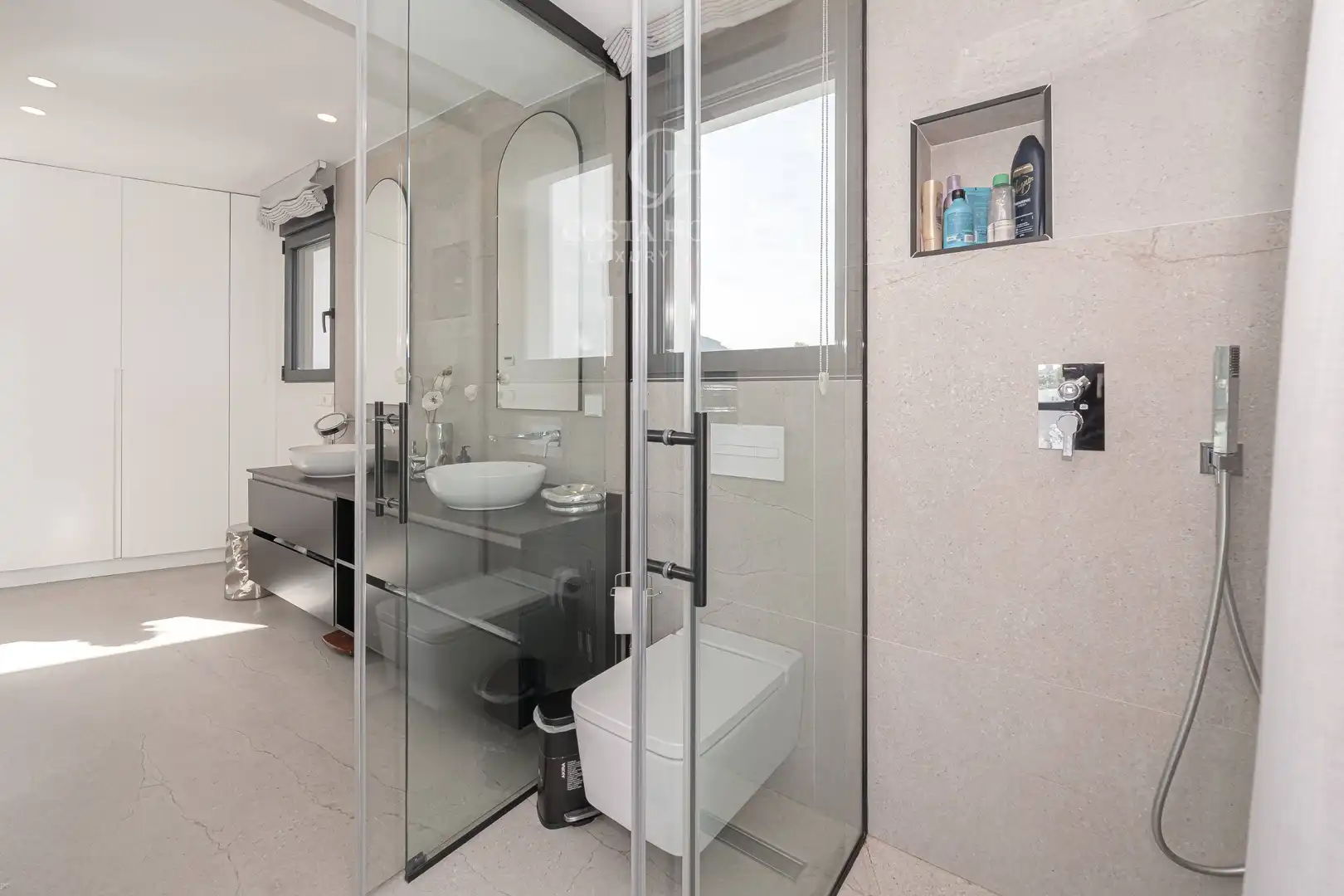 Bathroom of Houses for sale in Dénia  with Air Conditioner, Heating and Private garden