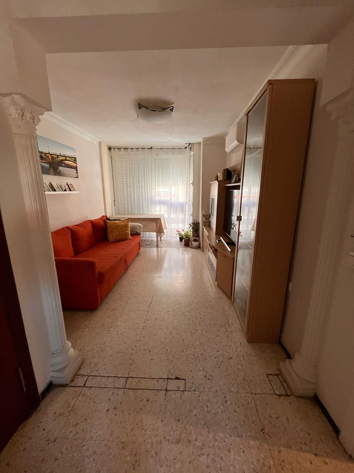 Flat for sale in Cruz Roja, Macarena
