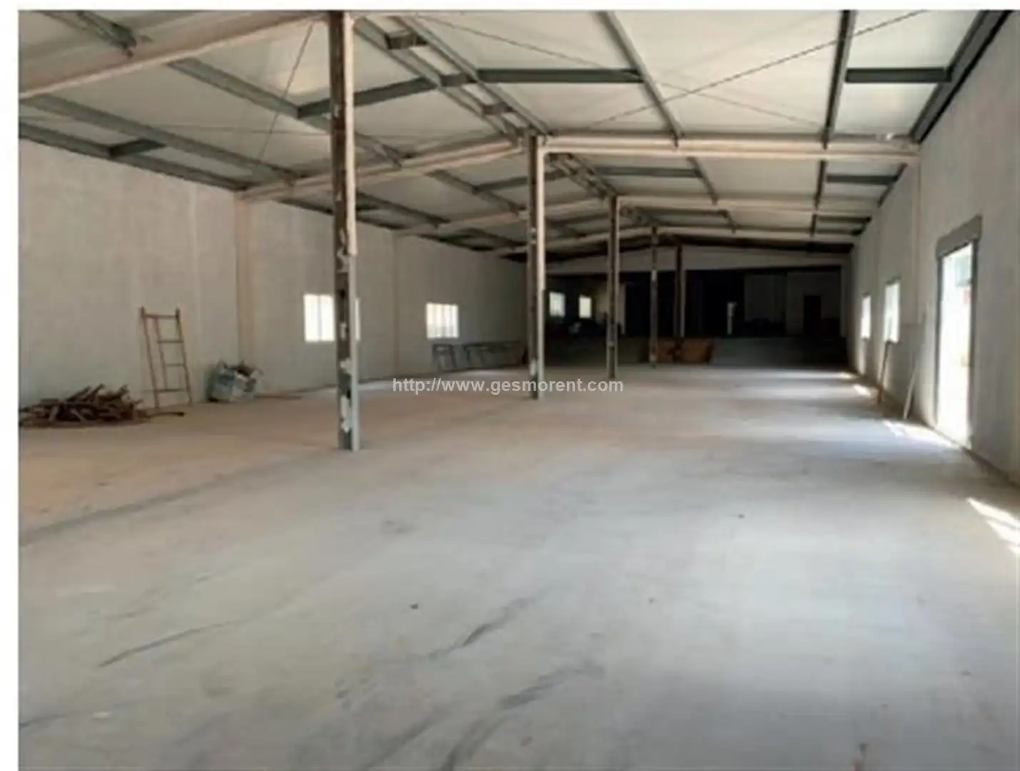 Nau industrial en venda en Son Servera