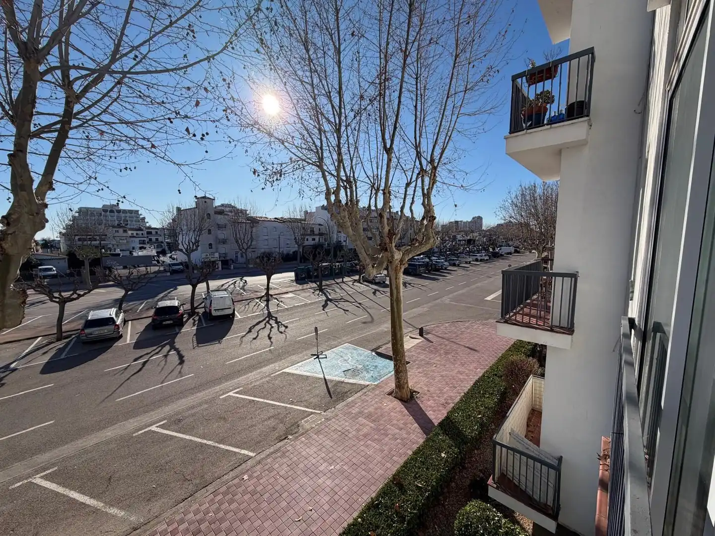 Vista exterior de Apartament en venda en Empuriabrava amb Terrassa
