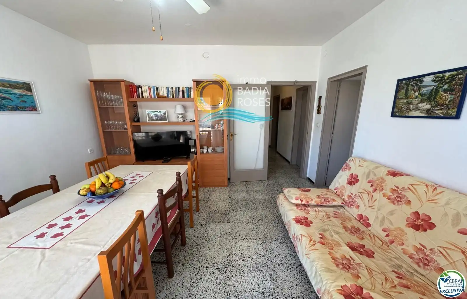 Sala de estar de Piso en venta en Roses con Calefacción, Terraza y Trastero