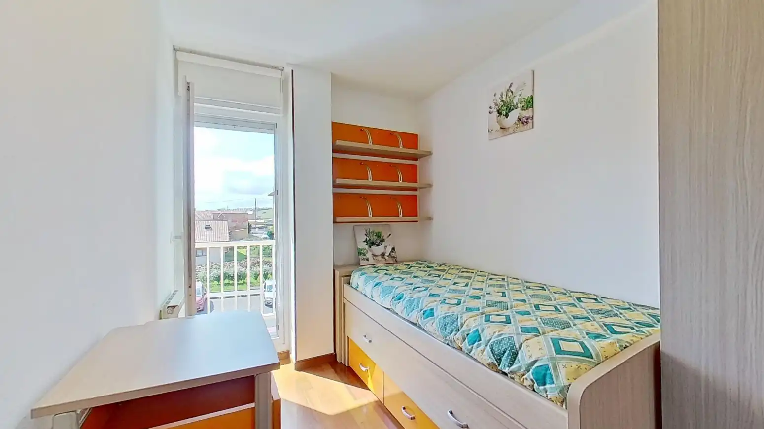 Dormitori de Pis en venda en Suances amb Calefacció, Parquet i Moblat