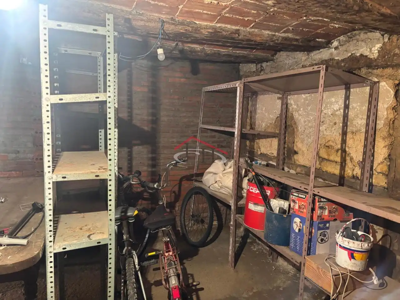 Casa o xalet en venda en León Capital  amb Jardí privat