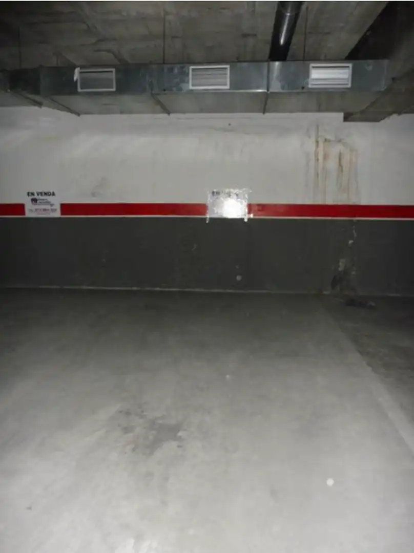 Einzelparkplatz mit Aufzug zum Verkauf in Hostalric