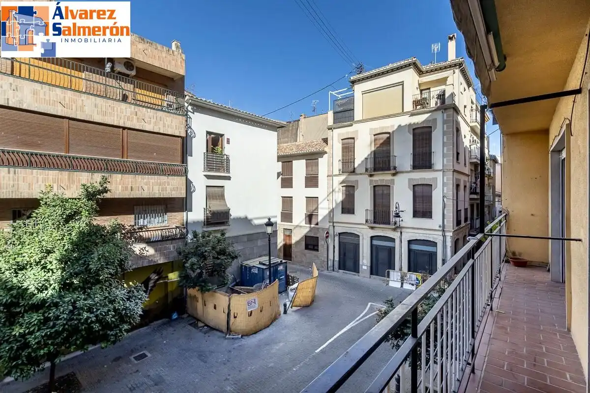 Piso con ascensor en venta en Centro, imagen 2