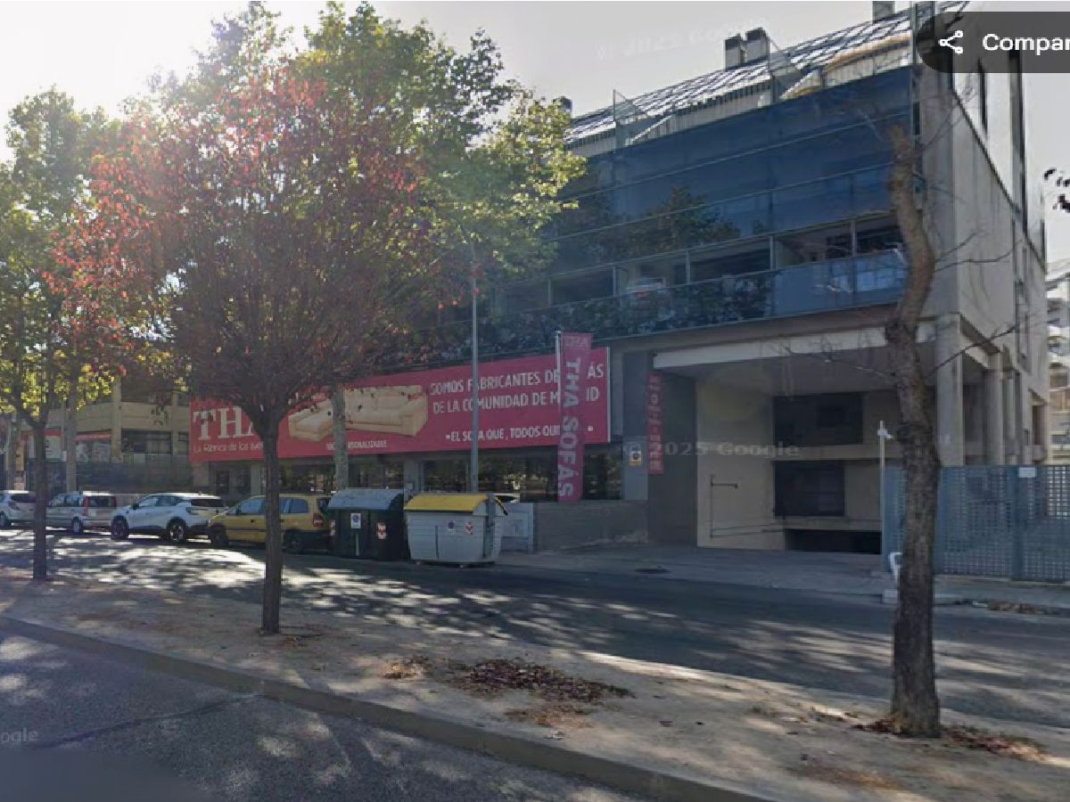 Vista exterior de Garatge de lloguer en San Sebastián de los Reyes amb Alarma