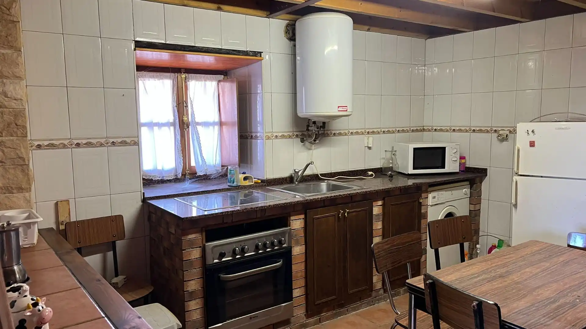 Kitchen of Houses for sale in Ponga
