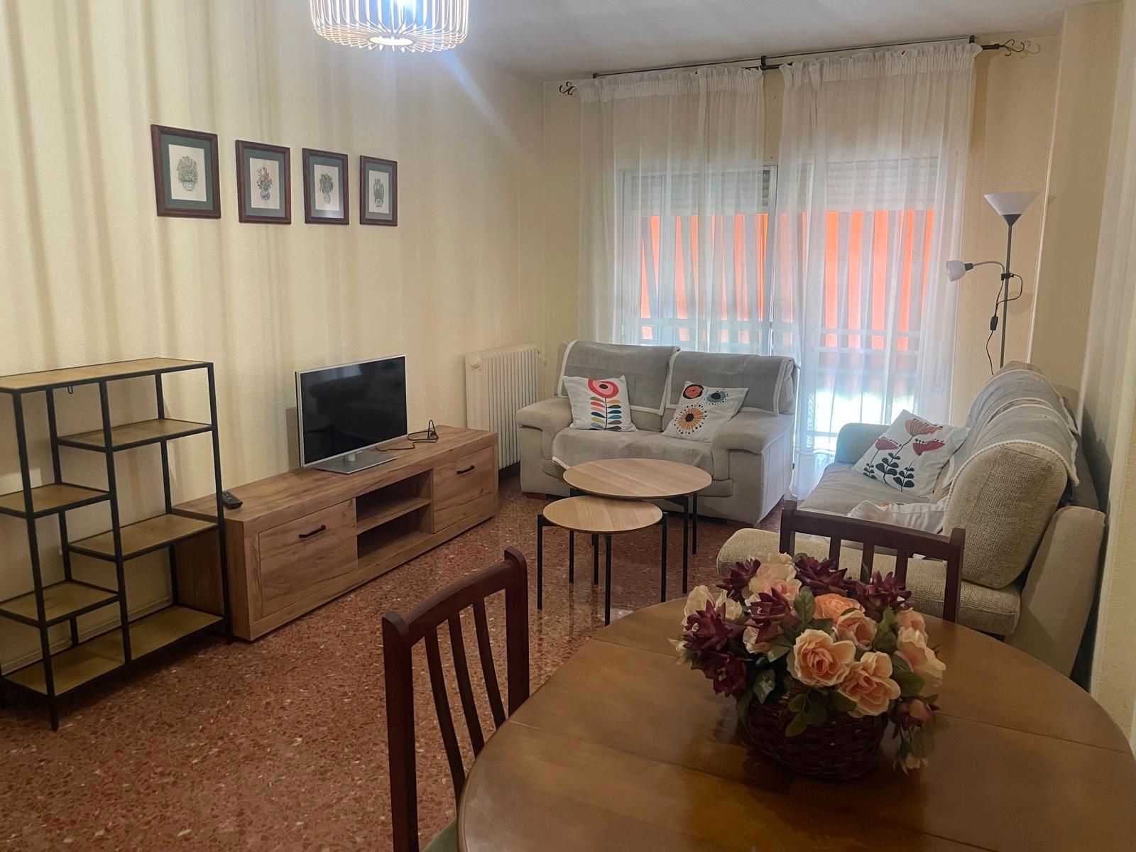 Living room of Flat to rent in Ciudad Real Capital  with Heating, Terrace and Furnished
