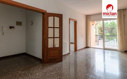 Flat for sale in Esplugues de Llobregat  with Heating