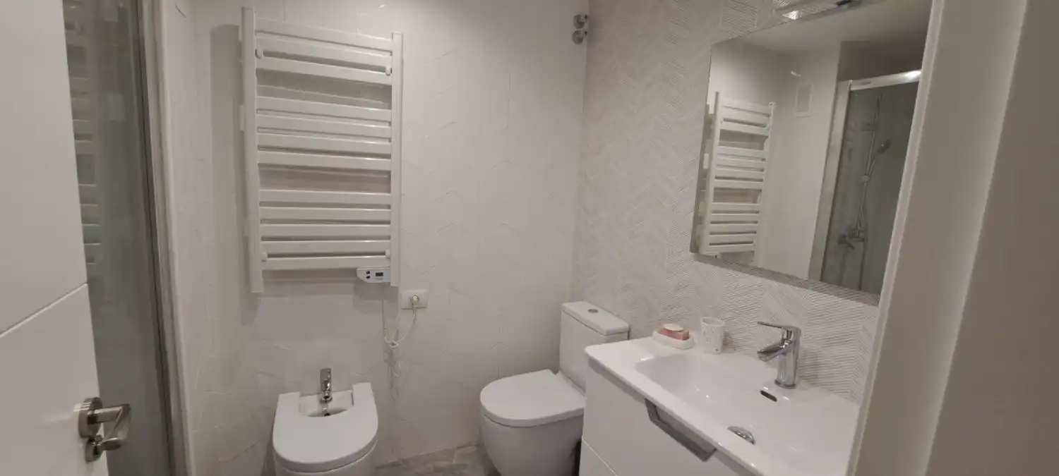 Badezimmer von Wohnung zum Verkauf in Sant Joan de Moró mit Klimaanlage, Heizung und Abstellraum