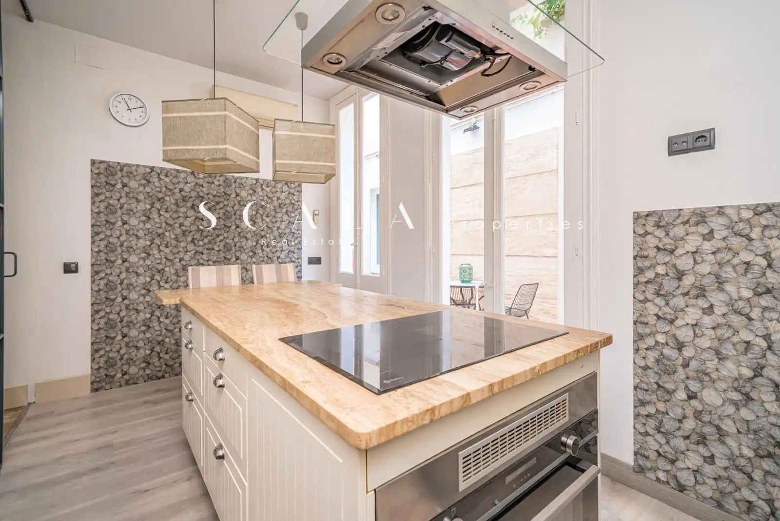 Kitchen of Duplexes for rent in Madrid  with Air Conditioner, Heating and Terrace
