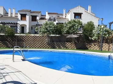 Haus mit Pool zum Verkauf in El Ronquillo
