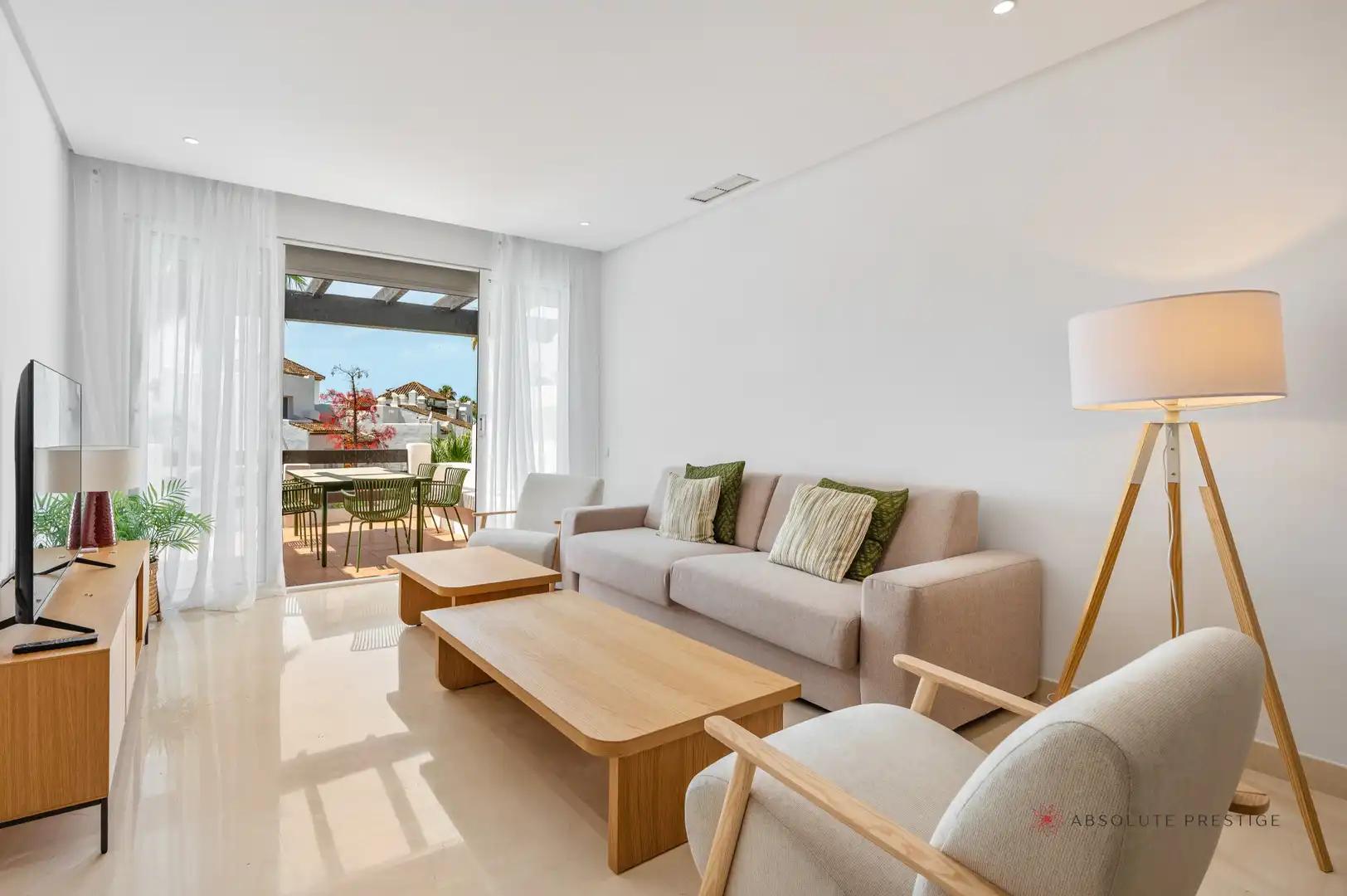 Living room of Attic for rent in Estepona  with Air Conditioner, Terrace and Swimming Pool