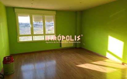 Bedroom of Flat for sale in Villaquilambre  with Terrace