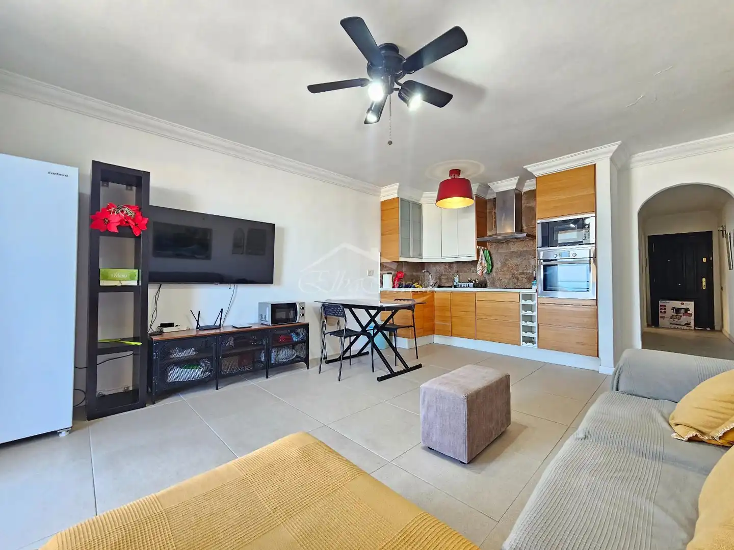 Sala de estar de Ático en venta en Adeje con Parquet, Terraza y Piscina