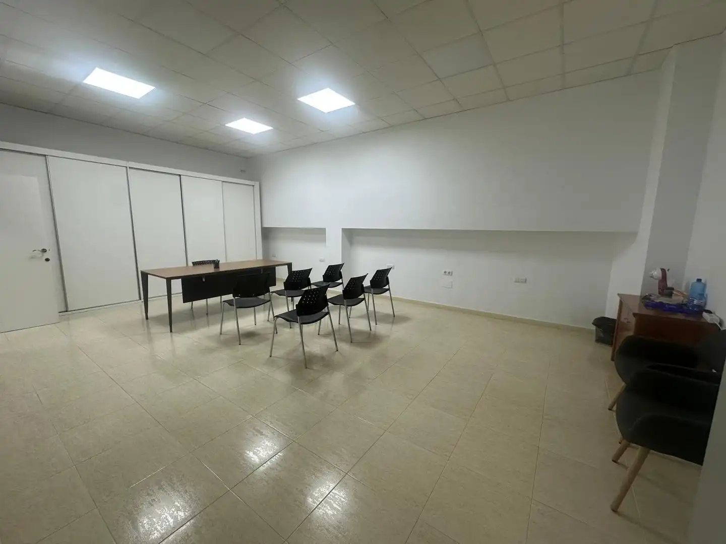 Local comercial en venda a Casco Antiguo