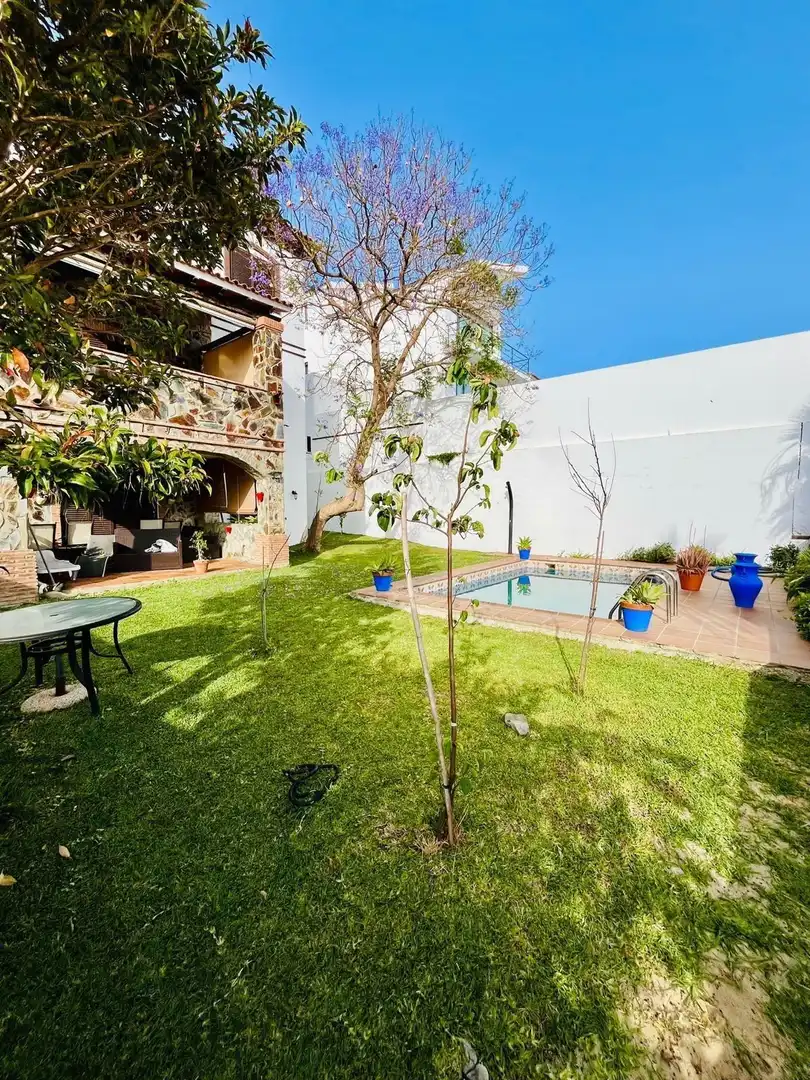 Swimming pool of Houses for sale in Algeciras  with Terrace