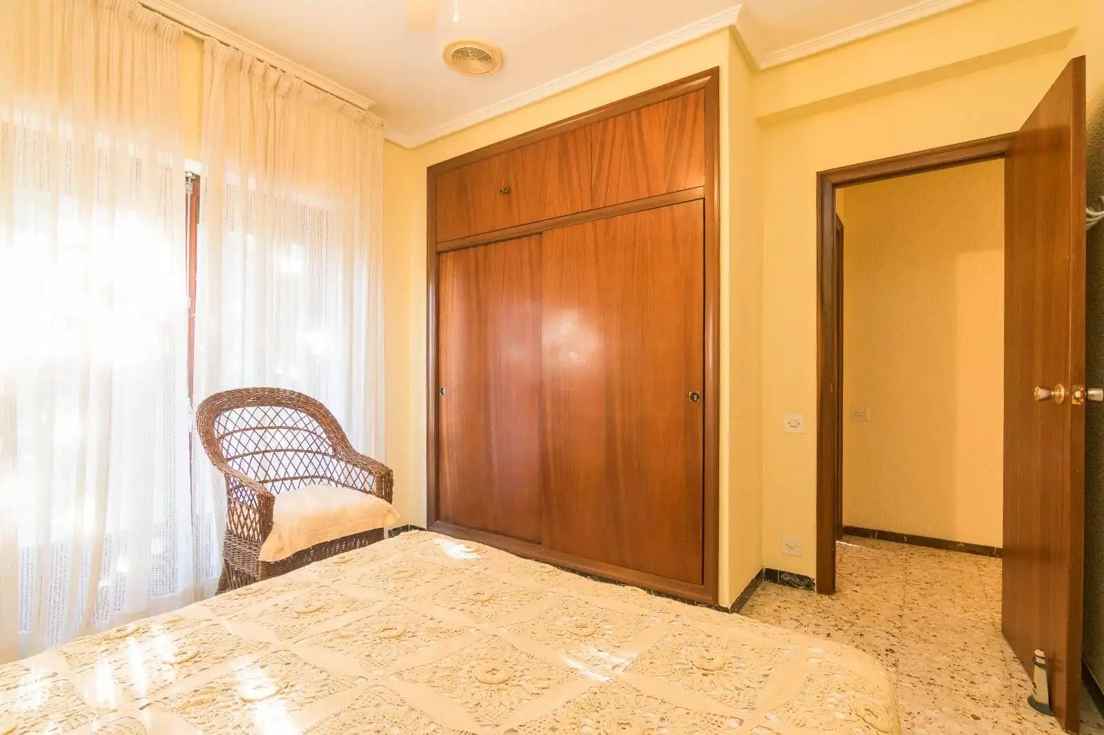 Dormitori de Casa o xalet en venda en Elche / Elx amb Terrassa, Traster i Piscina