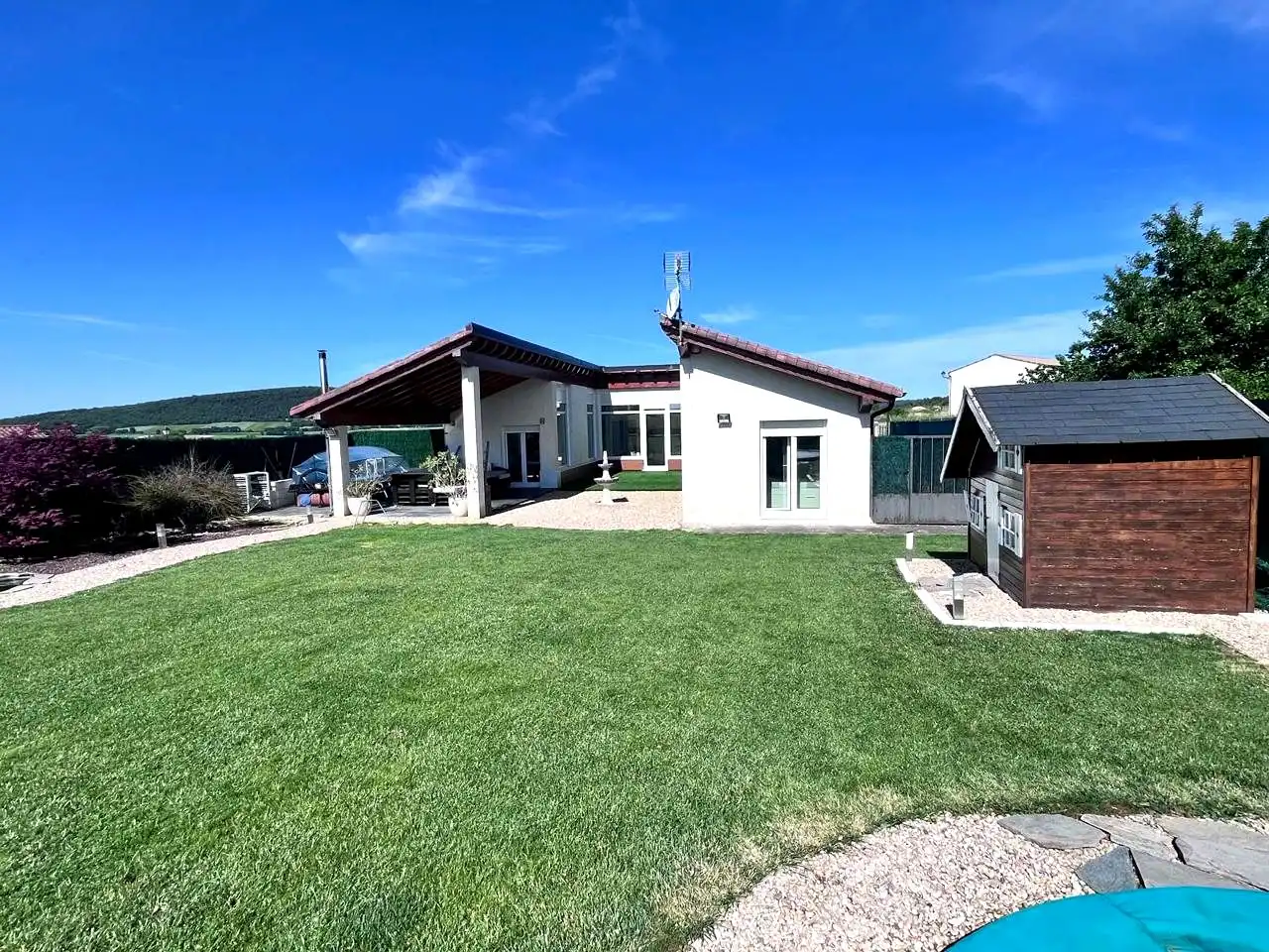 Vista exterior de Casa o xalet en venda en Erriberagoitia / Ribera Alta amb Calefacció, Jardí privat i Terrassa