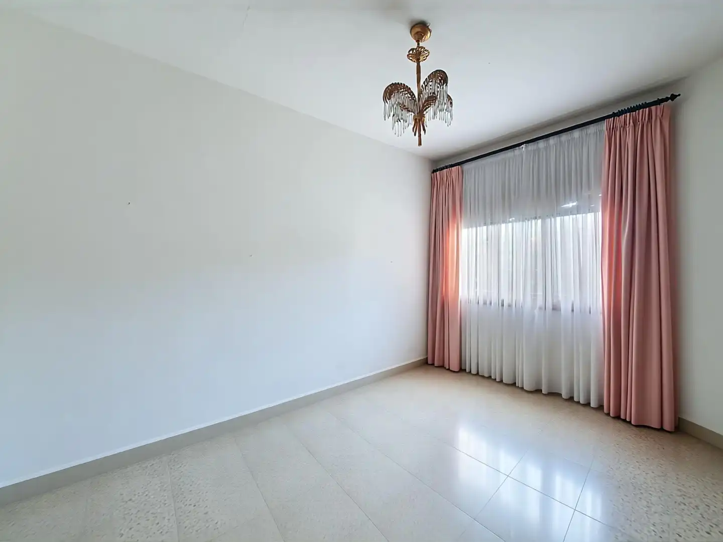 Dormitori de Casa o xalet en venda en Las Palmas de Gran Canaria amb Aire condicionat, Jardí privat i Balcó