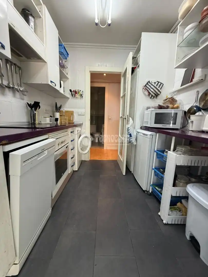 Kitchen of Flat for sale in Madrid  with Air Conditioner, Heating and Parquet flooring