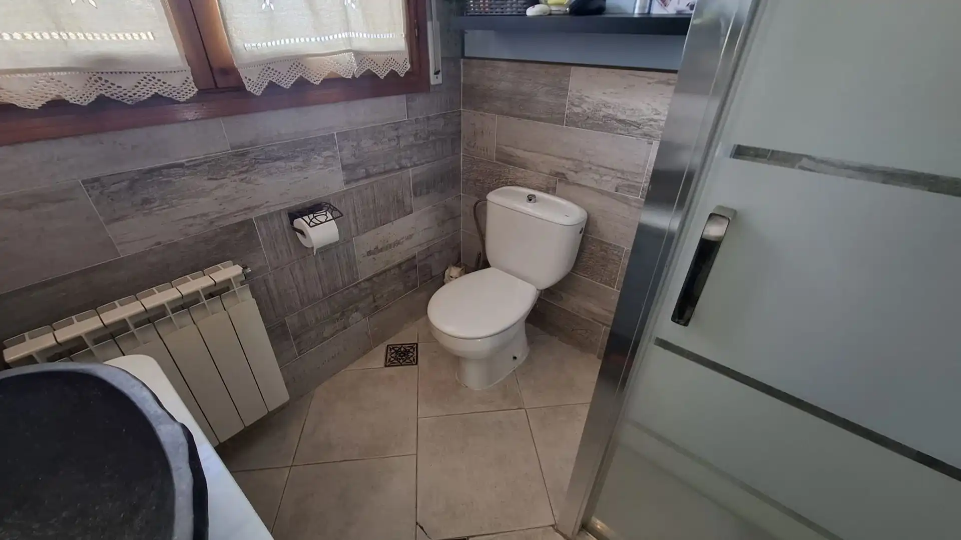 Baño de Casa o chalet en venta en Vallirana con Calefacción y Trastero