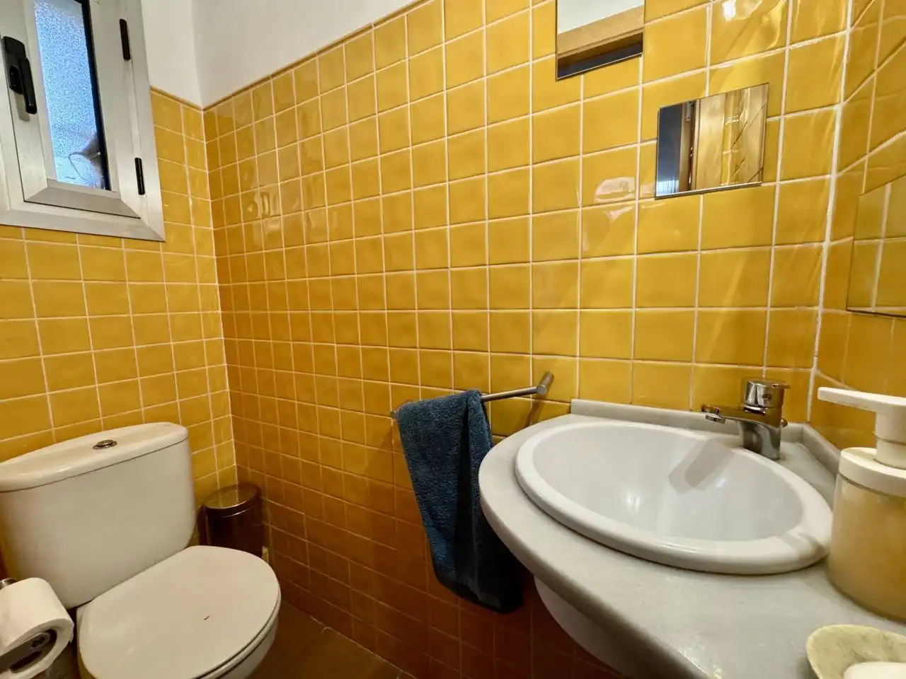 Baño de Casa o chalet en venta en La Roca del Vallès con Aire acondicionado, Calefacción y Jardín privado