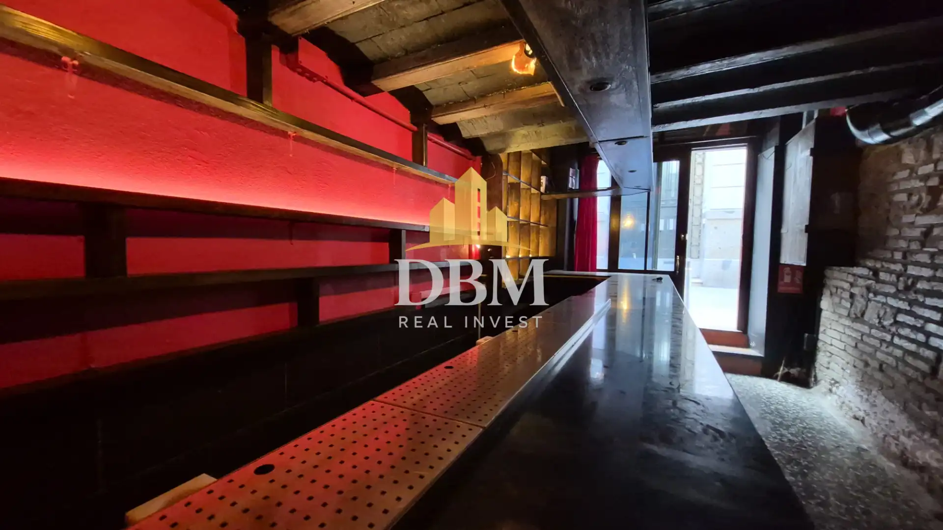 Commercial properties for transfer in Barcelona  with Air Conditioner and Furnished