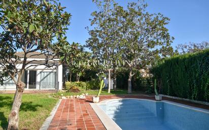 Jardí de Casa o xalet en venda en Cambrils amb Aire condicionat, Calefacció i Jardí privat