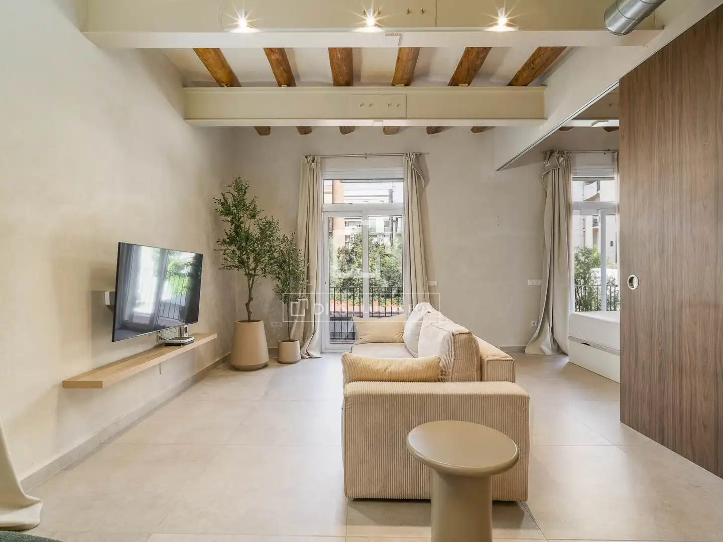 Sala de estar de Piso en venta en Barcelona con Aire acondicionado, Calefacción y Amueblado